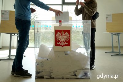 Do południa zagłosowało 17,13% uprawnionych gdynian (fot. Mirosław Pieślak)