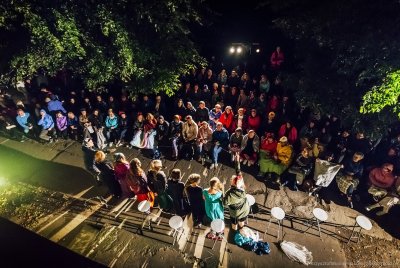 Zdjęcie z ubiegłorocznej prezentacji spektaklu „Rodzanice” na festiwalu „Pociąg do Miasta” (fot. Krzysztof Winciorek)