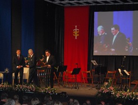 Medal im. Eugeniusza Kwiatkowskiego „ZA WYBITNE ZASŁUGI DLA GDYNI - ksiądz Grzegorz Miloch, fot. : Dorota Nelke