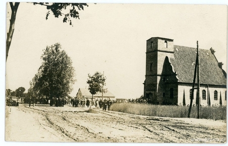 Kościół Najświętszej Marii Panny przy ul. Świętojańskiej, fot. Roman Morawski, 1924 r. (ze zbiorów Muzeum Miasta Gdyni)