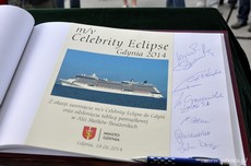 Wmurowanie tablicy „Celebrity Eclipse” w Alei Statków Pasażerskich w Gdyni / fot. Dorota Nelke