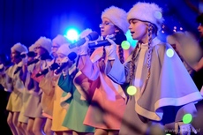 Świąteczny koncert gdyńskich zespołów dziecięcych na II Spotkaniu Rodzinnym, fot. Maciej Czarniak