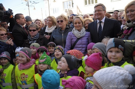 Prezydent RP Bronisław Komorowski z gdyńskimi przedszkolakami, fot. Dorota Nelke