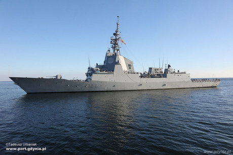 Hiszpańska fregata ESPS Mendez Nune wpływa do Portu Gdynia, fot. Tadeusz Urbaniak