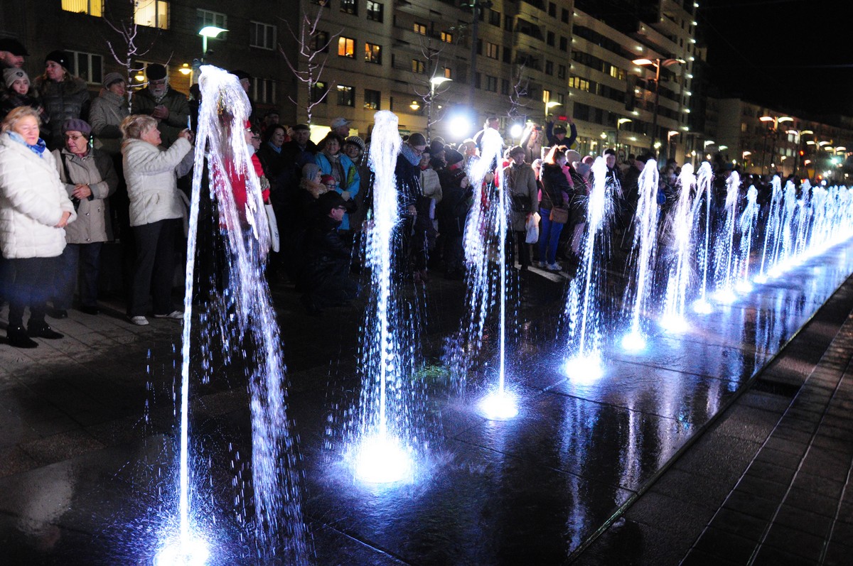 Uroczysty odbiór techniczny fontanny na placu Kaszubskim / fot. Dorota Nelke