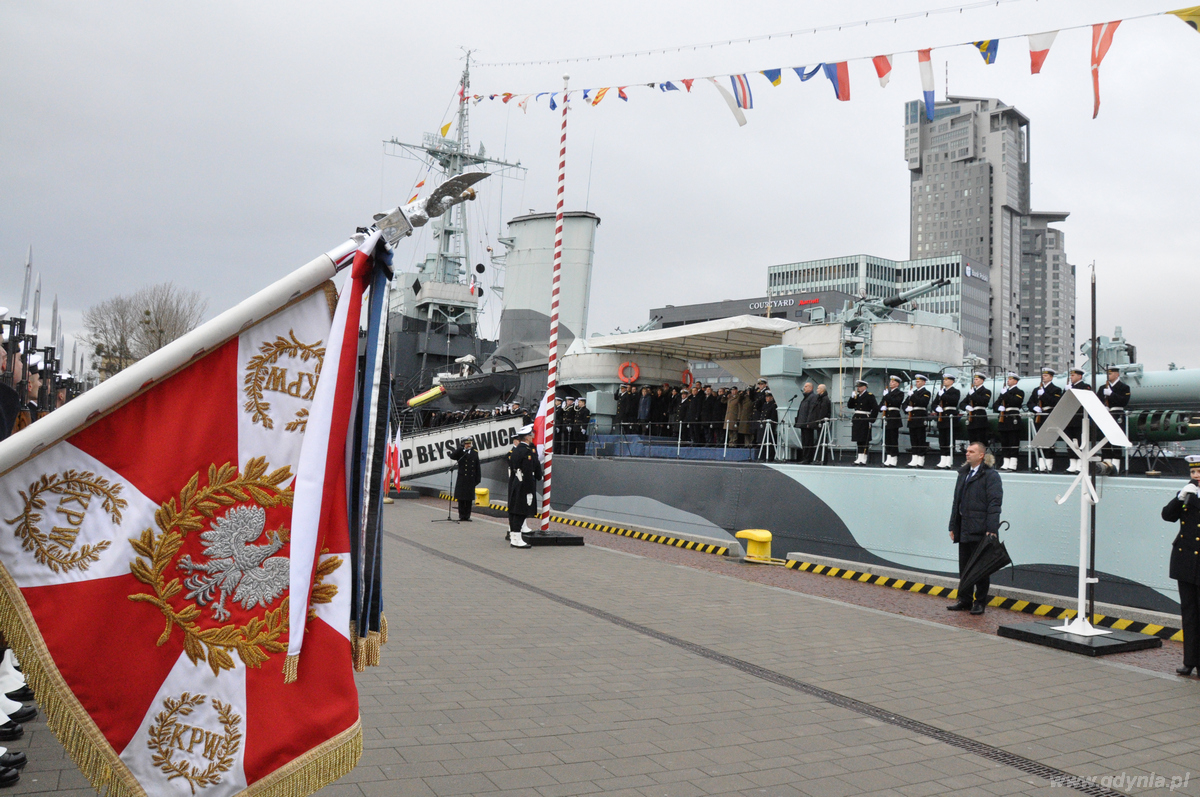 Obchody 98. rocznicy odtworzenia Marynarki Wojennej RP w Gdyni na ORP Błyskawica, fot. Dorota Nelke