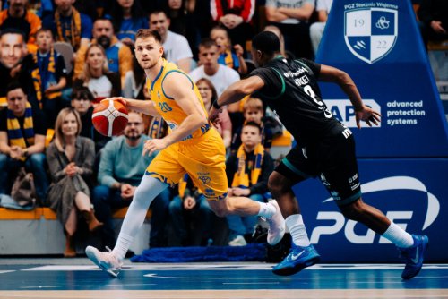 Koszykarze AMW Arki Gdynia i Śląska Wrocław w trakcie meczu PGE Basket Ligi (fot. Mateusz Słodkowski) 