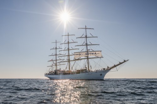 Trzymasztowa fregata wypłynie z Gdyni w czwartek, 16 kwietnia (fot. Karol Stańczak/Uniwersytet Morski w Gdyni)