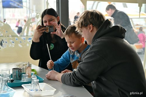 Zimowe ferie zaczynają się 19 stycznia. Na dzieci i młodzież, jak co roku, czeka wiele propozycji ciekawego spędzenia czasu (fot. Magdalena Czernek/archowim)