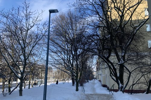 Nowe latarnie stanęły m.in. wzdłuż Alei Zwycięstwa, od ul. Hacerskiej do Biblioteki Gdynia (fot. Dorota Matejczyk, WI UM Gdyni)