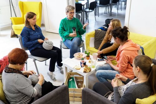 Wszystkie opinie i sugestie zostaną zebrane i przeanalizowane. Zostaną wykorzystane w pracy nad nowym modelem, który następnie będzie konsultowany z jednostkami działającym w centrach sąsiedzkich (fot. archiwum LIS)