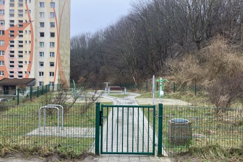 Siłownia plenerowa przy ul. Żelaznej (fot. materiały Wydziału Inwestycji Urzędu Miasta Gdyni)