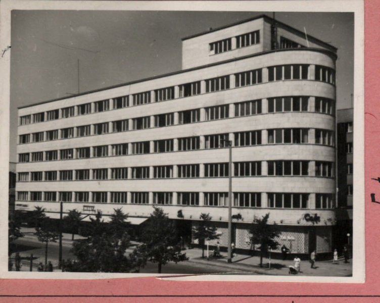 Klub Doborowego Towarzystwa: Spacer śladem modernistycznych kamienic