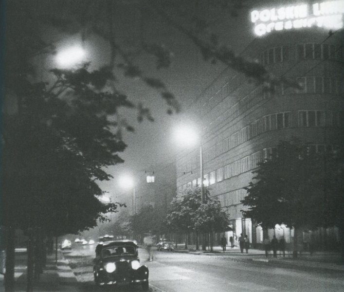 Nocny spacer historyczny