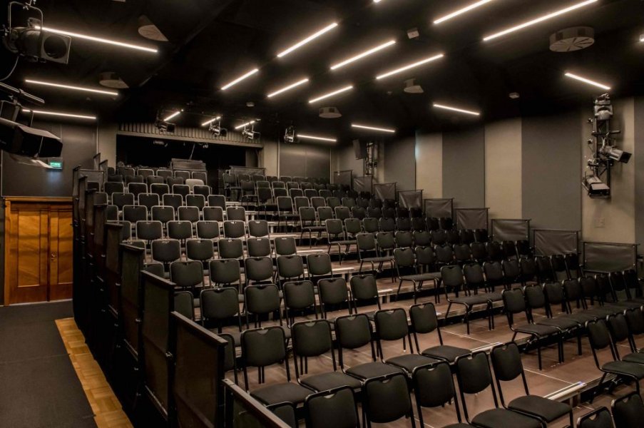 Premiera spektaklu dla dzieci „Majka z Kajtkiem jadą trajtkiem”