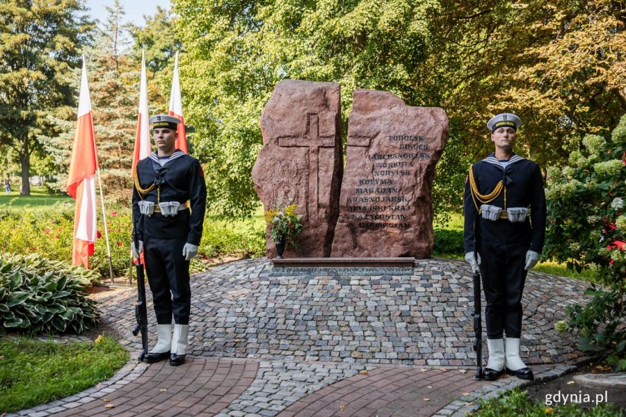 Główna część uroczystości odbędzie się przed pomnikiem „W hołdzie zesłańcom Sybiru” (zdjęcie archiwalne, fot. Karol Stańczak)