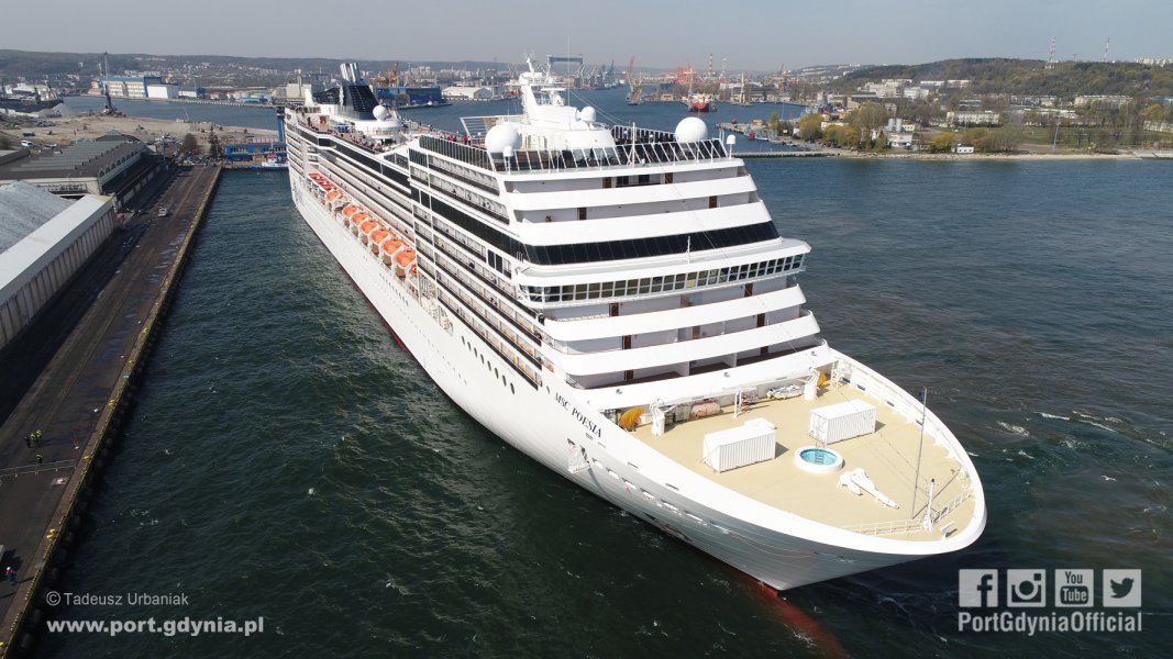 MSC Poesia / fot. Tadeusz Urbaniak Port Gdynia