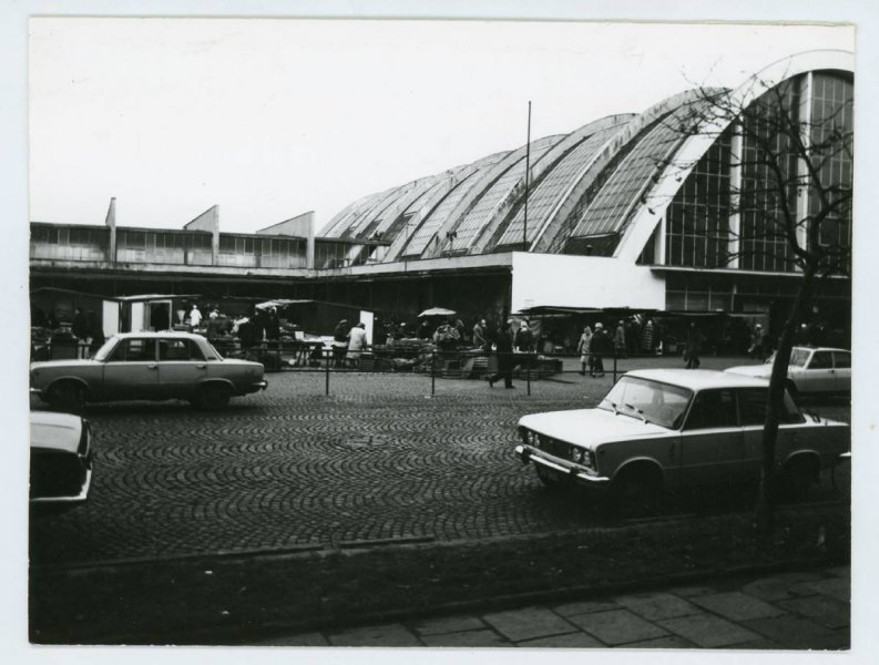 Tak wyglądała Hala Targowa w 1972 r. (fot. S. Ossowski ze zbiorów Muzeum Miasta Gdyni)