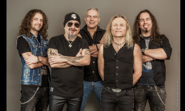 Tribute to AC/DC – 4 Szmery