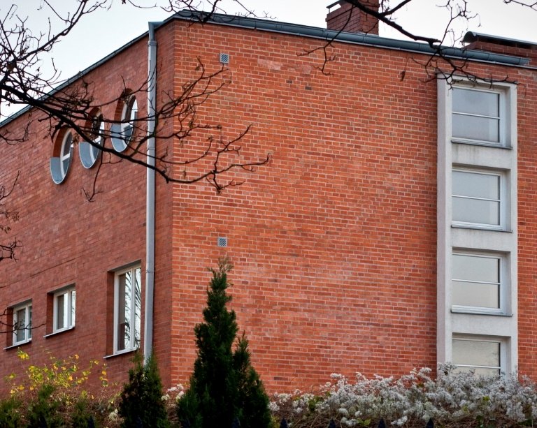 Modernizm, Willa Mariana Piotrowskiego w Gdyni, widok z zewnatrz