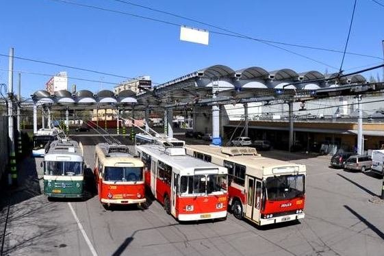 Zabytkowe trolejbusy jeżdżące na specjalnej turystycznej linii 326 w Gdyni