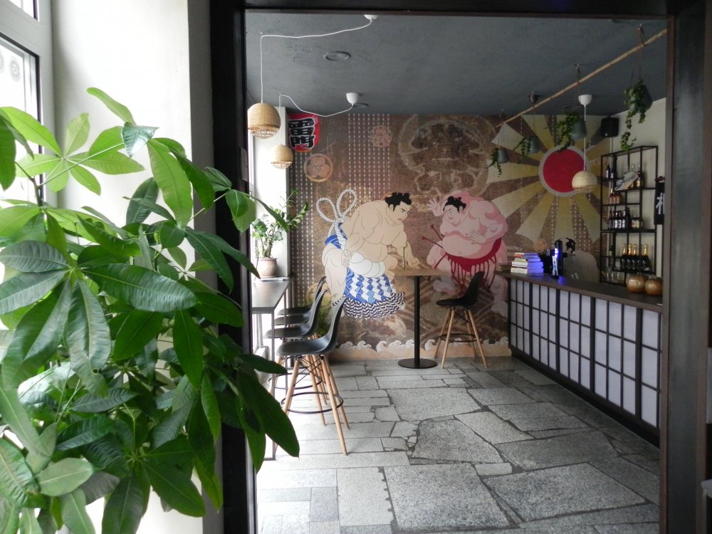 Wnętrze lokalu Sumo Ramen
