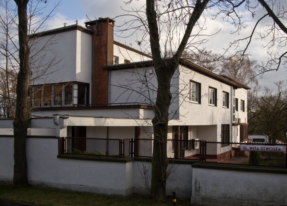 Modernizm, Willa hrabiny Łosiowej - widok budynku z zewnątrz