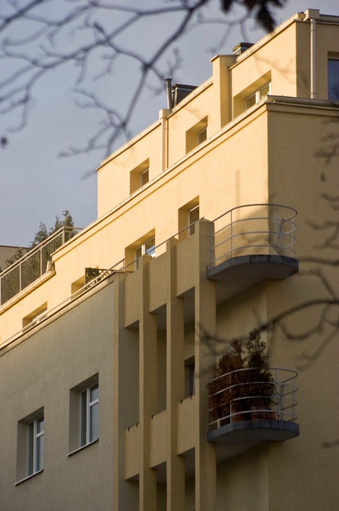 Modernizm, Kamienica Franciszki Glasenappowej - widok budynku z zewnątrz
