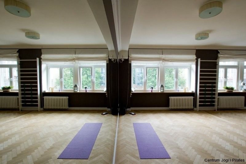 Wnętrze studia Centrum Jogi i Pilates