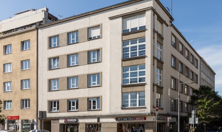 Modernizm, Kamienica Reicha i Birnbauma w Gdyni, widok z zewnątrz