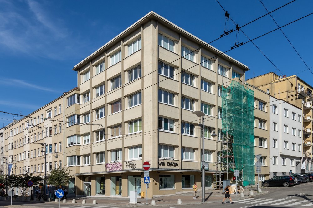 kamienica_firmy_Kreński_Świętojańska_modernizm Gdyni, widok z zewnątrz