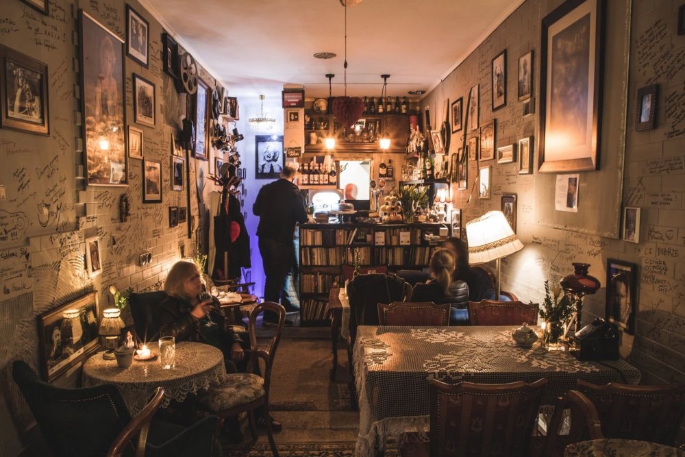 Wnętrze kawiarni Cafe Klaps
