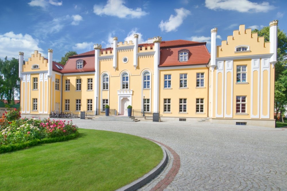 Hotel Quadrille Relais & Châteaux ***** - widok budynku z zewnątrz