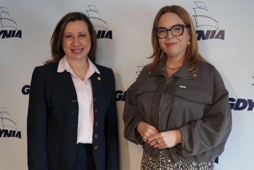 Na zdjęciu (od lewej): Sandra Noriega, ambasadorka Gwatemali i Oktawia Gorzeńska, wiceprezydentka Gdyni (fot. Magdalena Starnawska)