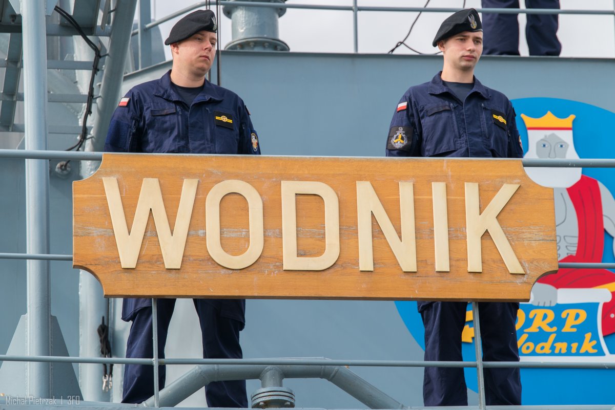 ORP „Wodnik” wypłynął w rejs szkoleniowo-nawigacyjny // fot. bsmt Michał Pietrzak / 3. Flotylla Okrętów w Gdyni