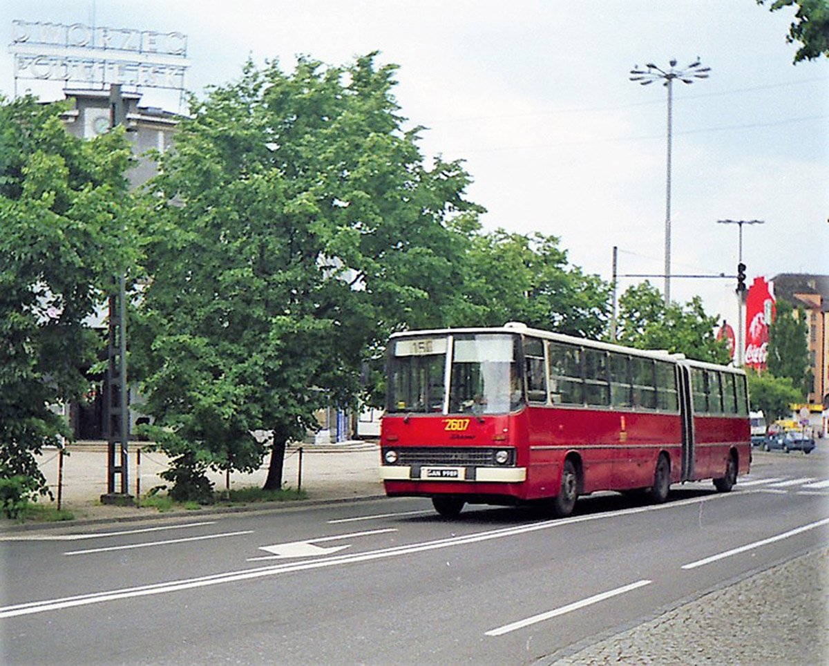 Ikarus 280 na linii 150 w okolicach stacji SKM Gdynia Główna // fot. materiały archiwalne ZKM Gdynia