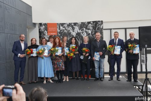 Uroczystość z okazji Dnia Muzealnika odbyła się w Muzeum Emigracji. Nagrody wręczał Mariusz Bzdęga, dyrektor zarządzający ds. kultury i aktywności mieszkańców (fot. Magda Śliżewska)