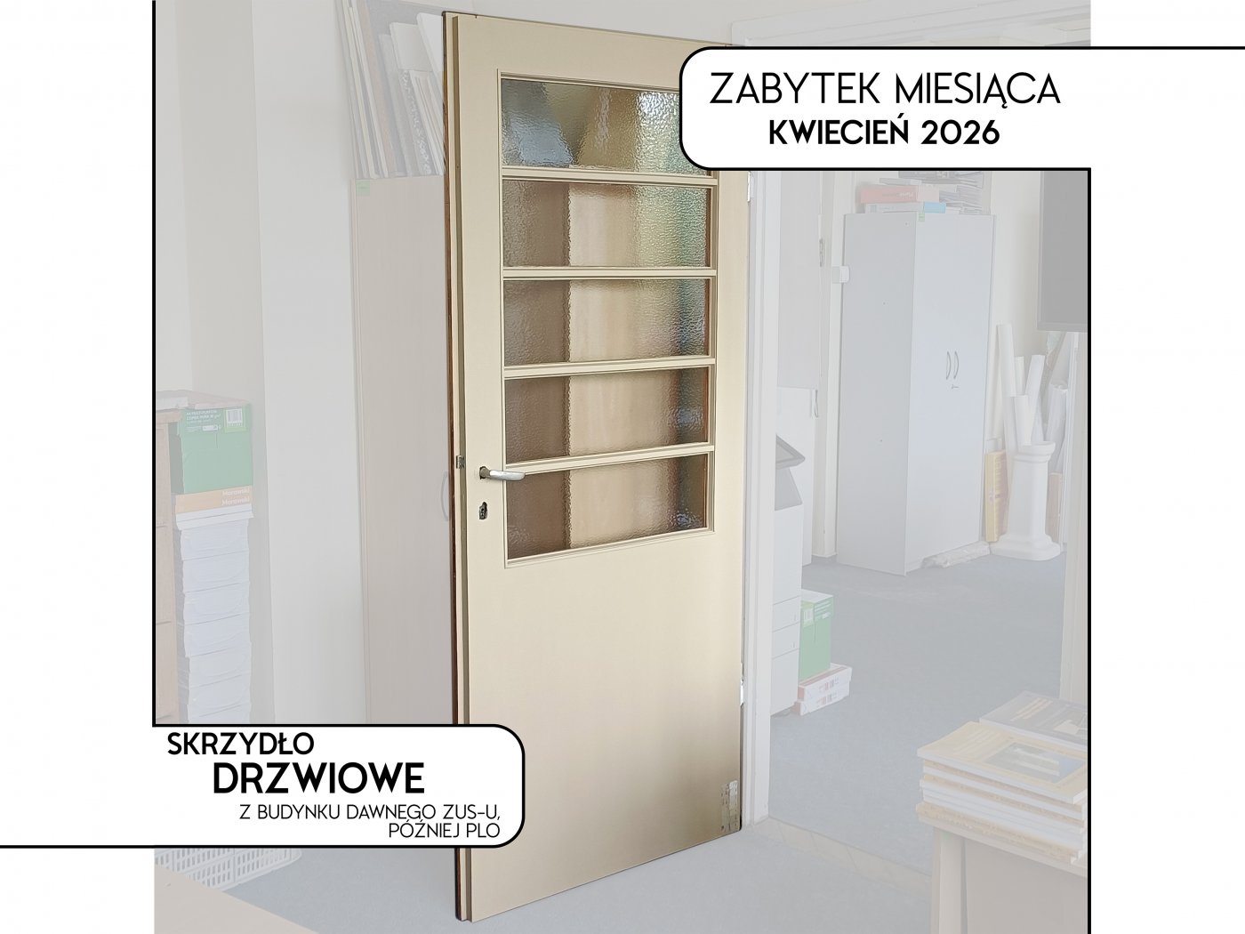 Skrzydło drzwiowe z d. budynku biurowego ZUS po pracach konserwatorskich (fot. Biuro Miejskiego Konserwatora Zabytków)