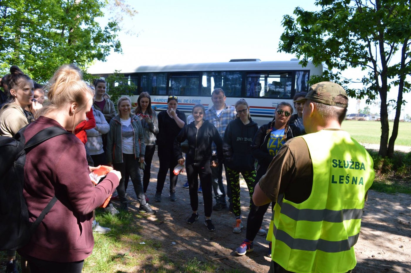 Grupa licealistów z gdyńskiego V LO na miejscu, fot. Marek Gil / V LO w Gdyni