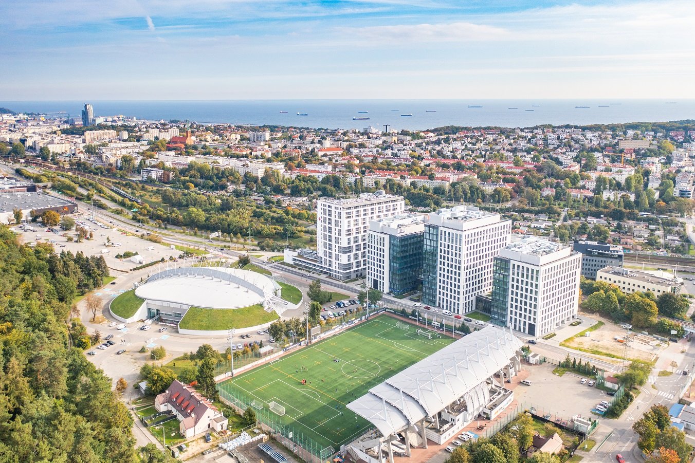 Kompleks biurowy 3T Office Park w sąsiedztwie Gdynia Areny i Narodowego Stadionu Rugby przy ul. Kazimierza Górskiego. Fot. 3T Office Park