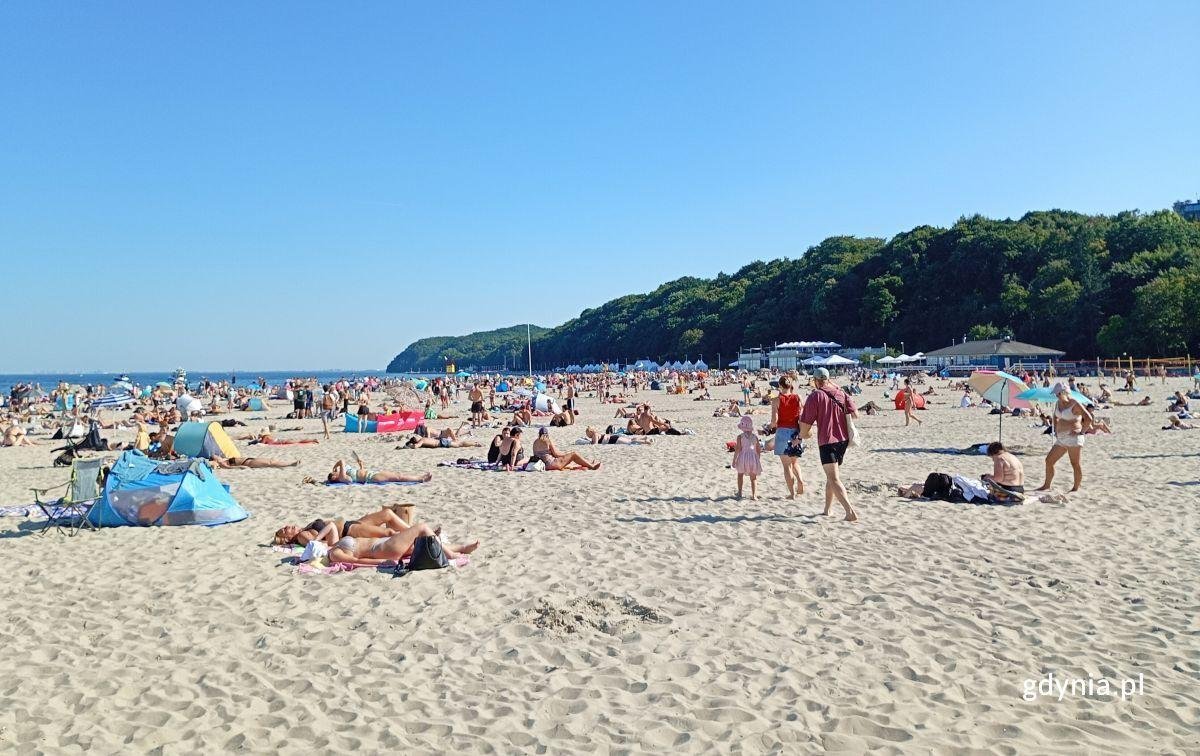 Plaża w Śródmieściu zaprasza wszystkich spragnionych kąpieli w morzu (fot. Waldemar Ulanowski)