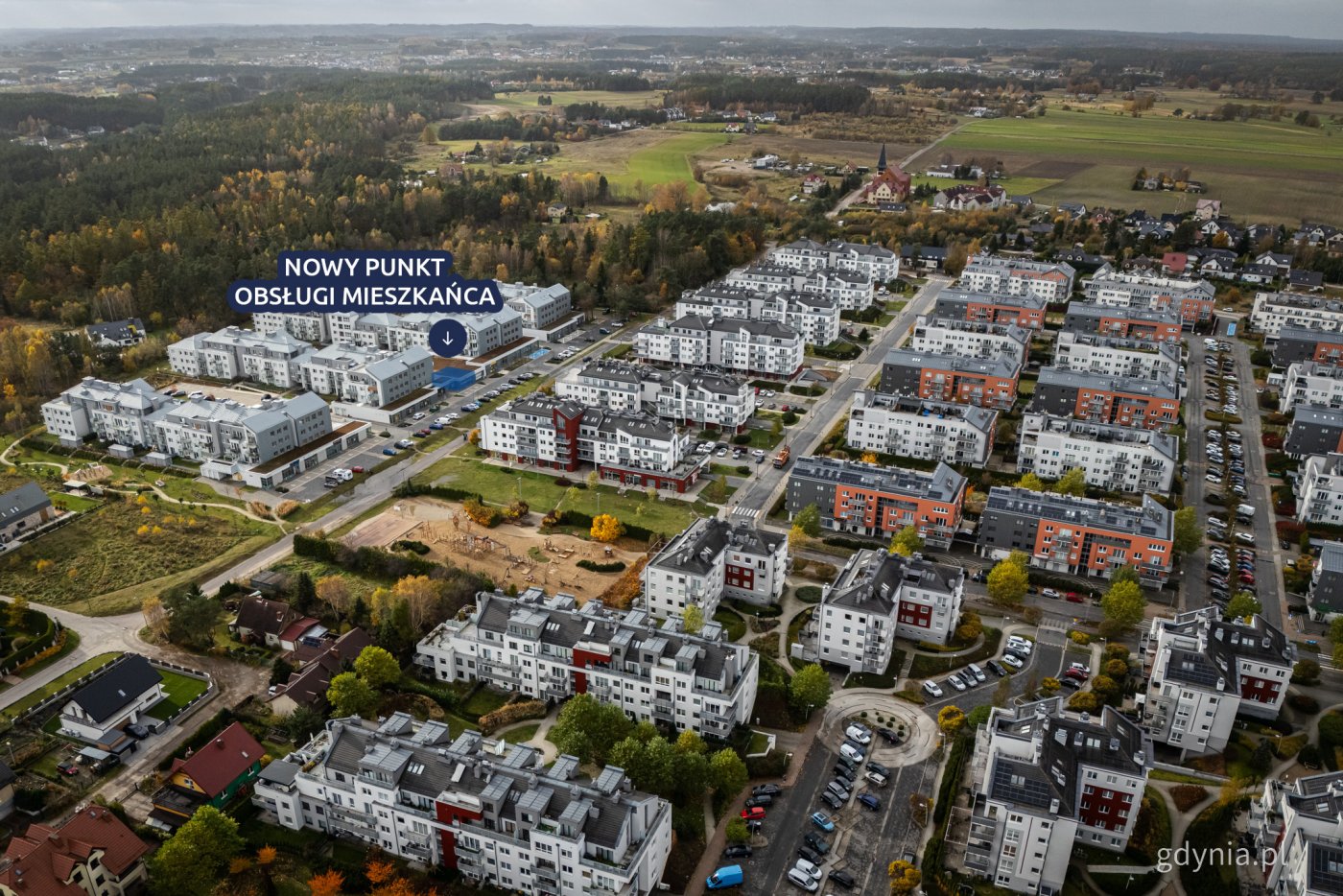 Mieszkańcy zachodniej części Gdyni mogą załatwiać sprawy urzędowe bliżej swoich domów – w lokalu przy ul. Tęczowej 37 (fot. Kamil Złoch)