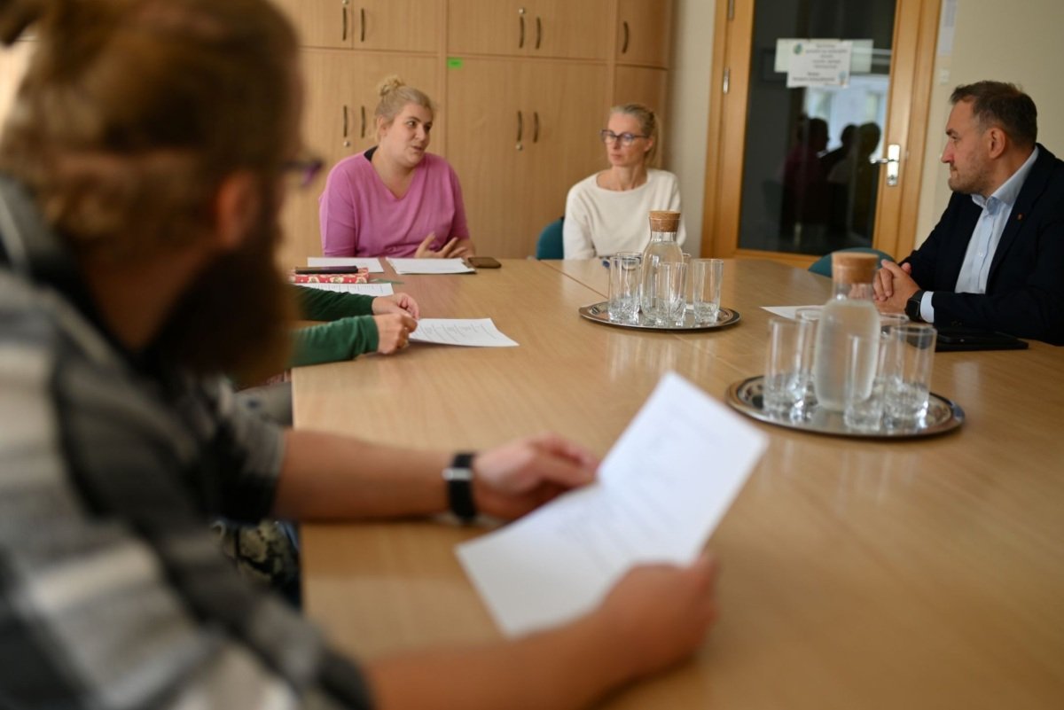 W skład rady wchodzą przedstawiciele różnych form opieki zastępczej, ochrony zdrowia i instytucji miejskich (fot. MOPS w Gdyni) 