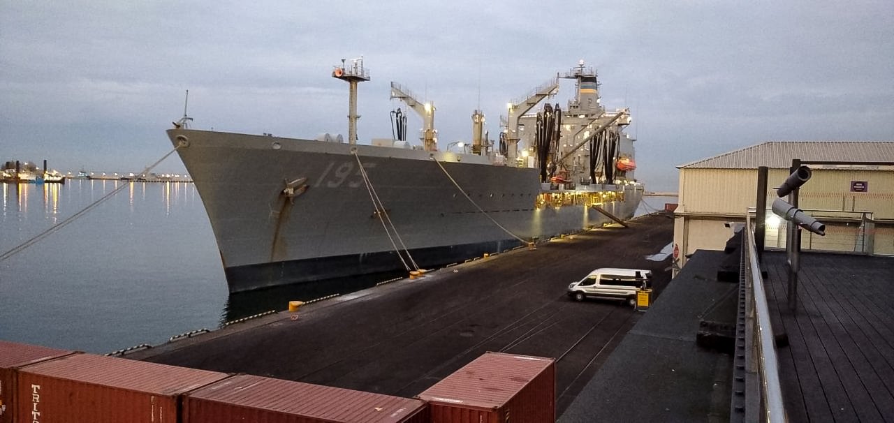 USNS Leroy Grumman w Porcie Gdynia. Fot. www.gospodarkamorska.pl