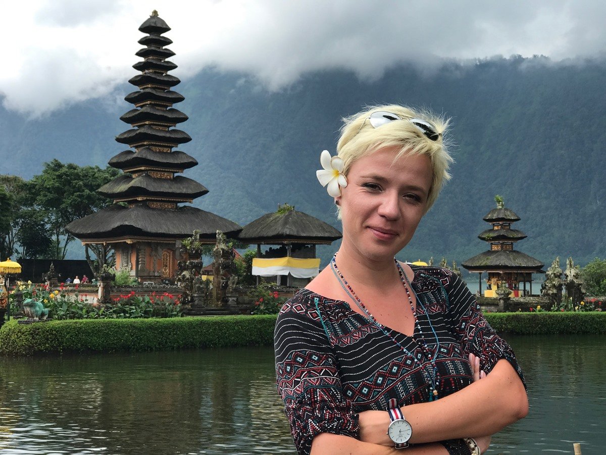 Martyna Skura, związana z Gdynią blogerka i podróżniczka radzi, na co musi zwrócić uwagę kobieta, która planuje samotną wyprawę np. na wakacje. Fot. archiwum prywatne Martyna Skura