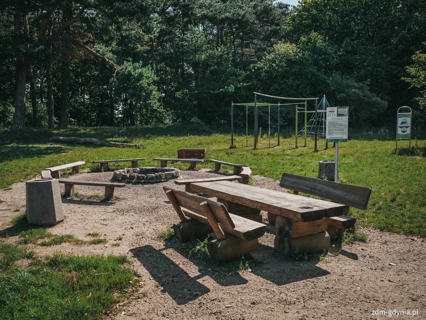 Miejsce piknikowe na ul. Osada Rybacka (fot. Marcin Mielewski, Zarząd Dróg Miejskich)