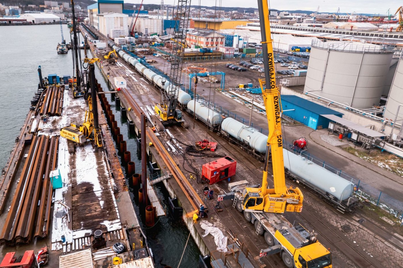 W Porcie Gdynia trwa przebudowa nabrzeża Indysjkiego. Źródło: www.port.gdynia.pl