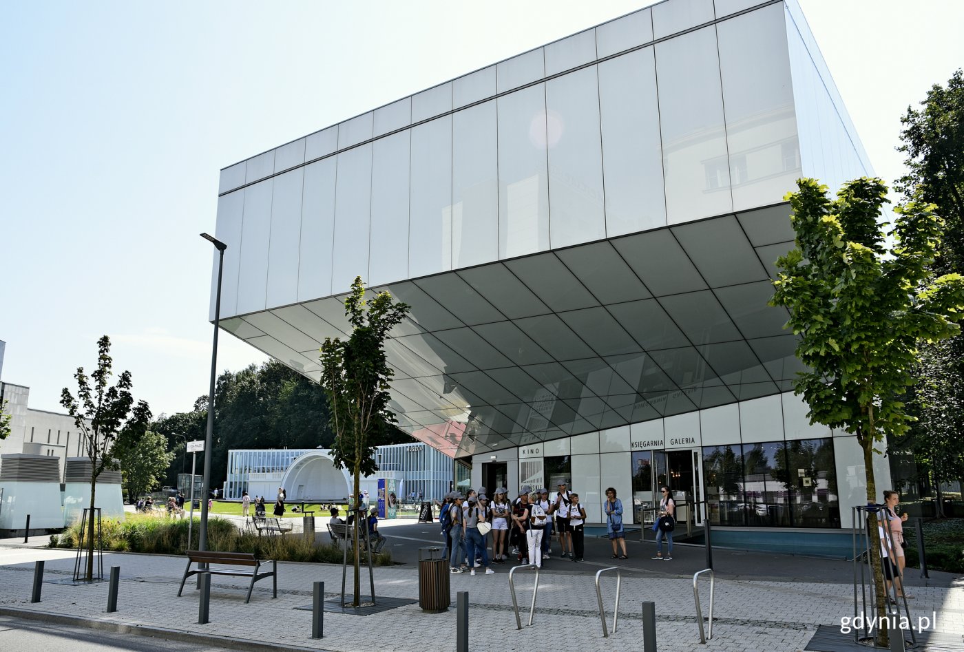 Grupa z Mior na Białorusi zobaczyła m.in. Gdyńskie Centrum Filmowe i modernistyczną zabudowę Śródmieścia, fot. Kamil Złoch