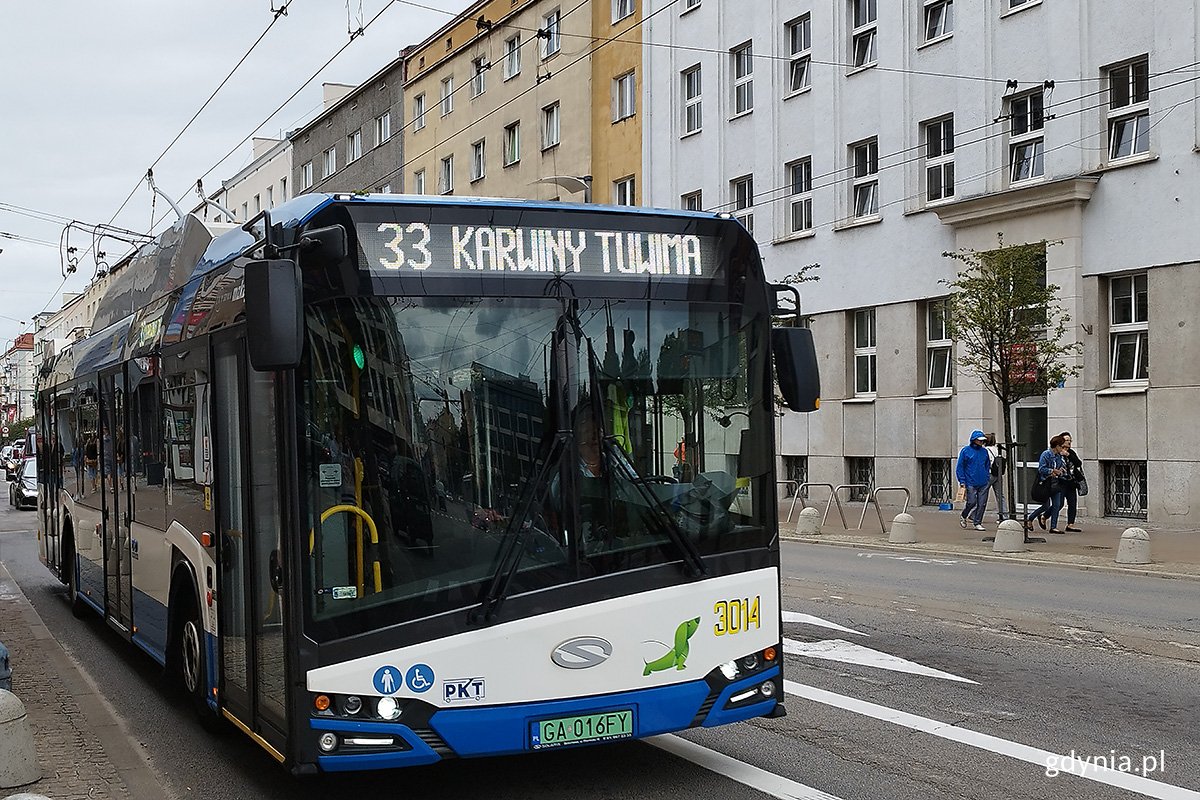 Na gdyńskich ulicach mają pojawić się kolejne trolejbusy    (fot. Marcin Idczak)