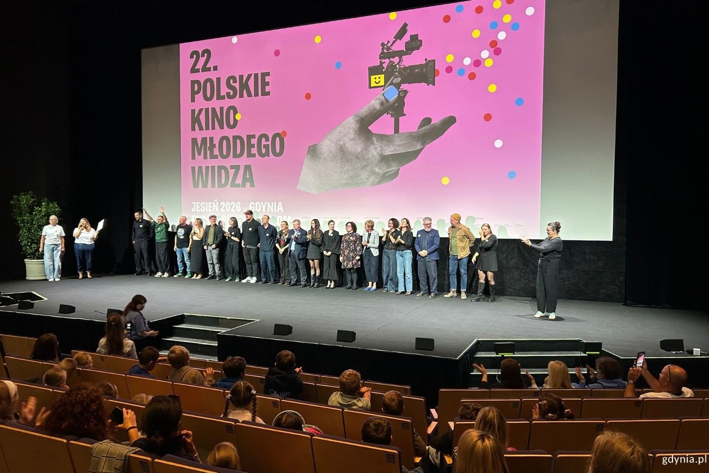 Filmem inaugurującym tegoroczną edycję Gdynia dzieciom podczas Festiwalu Polskich Filmów Fabularnych była projekcja „Ryjówki Przeznaczenia”. Na zdjęciu: twórcy filmu „Ryjówka przeznaczenia” (fot. Magdalena Starnawska)